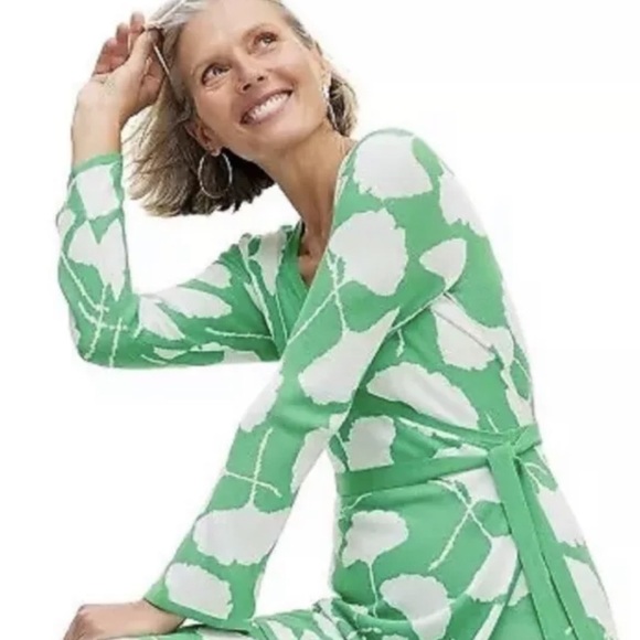 Women's Long Sleeve V-Neck‎ Ginkgo Green Sweater Wrap Top - DVF x Target XS - Picture 4 of 5